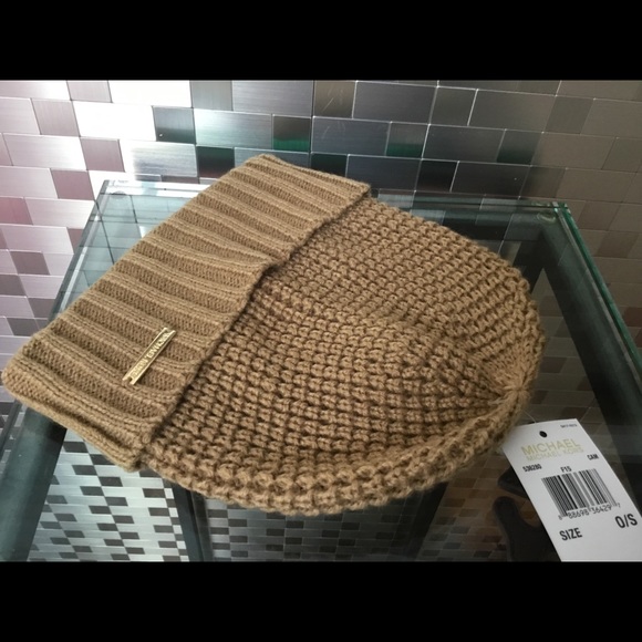 Michael Kors Cap - Picture 5 of 5